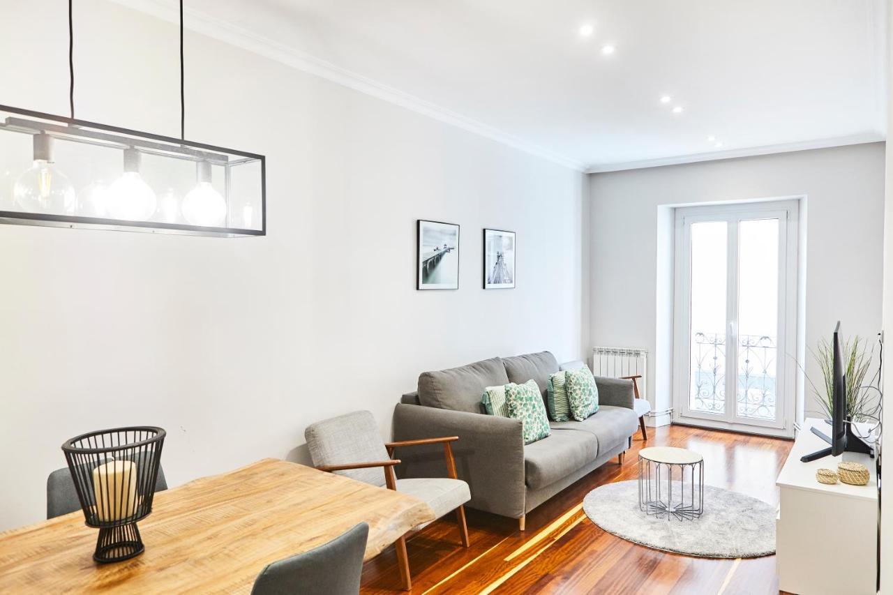 San Martin Apartment By Basque Homes سان سيباستيان المظهر الخارجي الصورة
