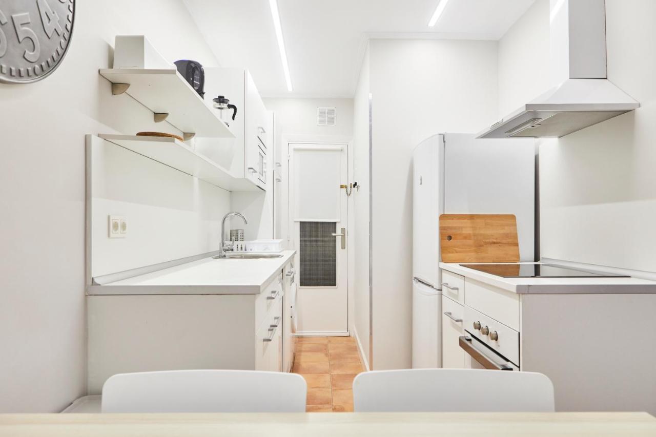 San Martin Apartment By Basque Homes سان سيباستيان المظهر الخارجي الصورة