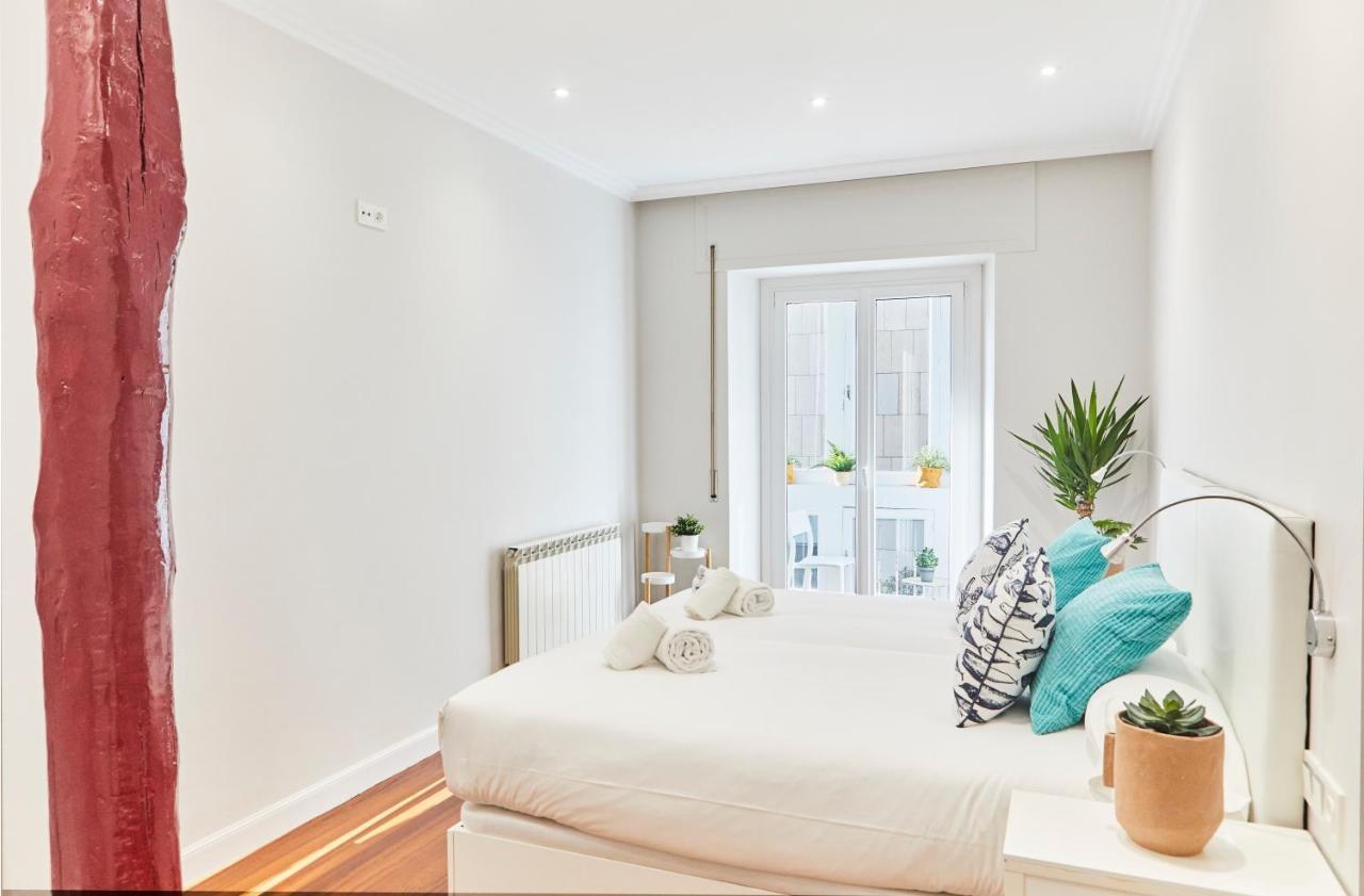 San Martin Apartment By Basque Homes سان سيباستيان المظهر الخارجي الصورة
