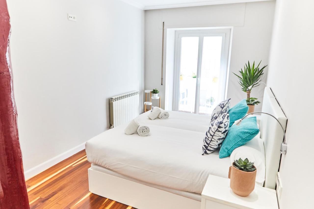 San Martin Apartment By Basque Homes سان سيباستيان المظهر الخارجي الصورة