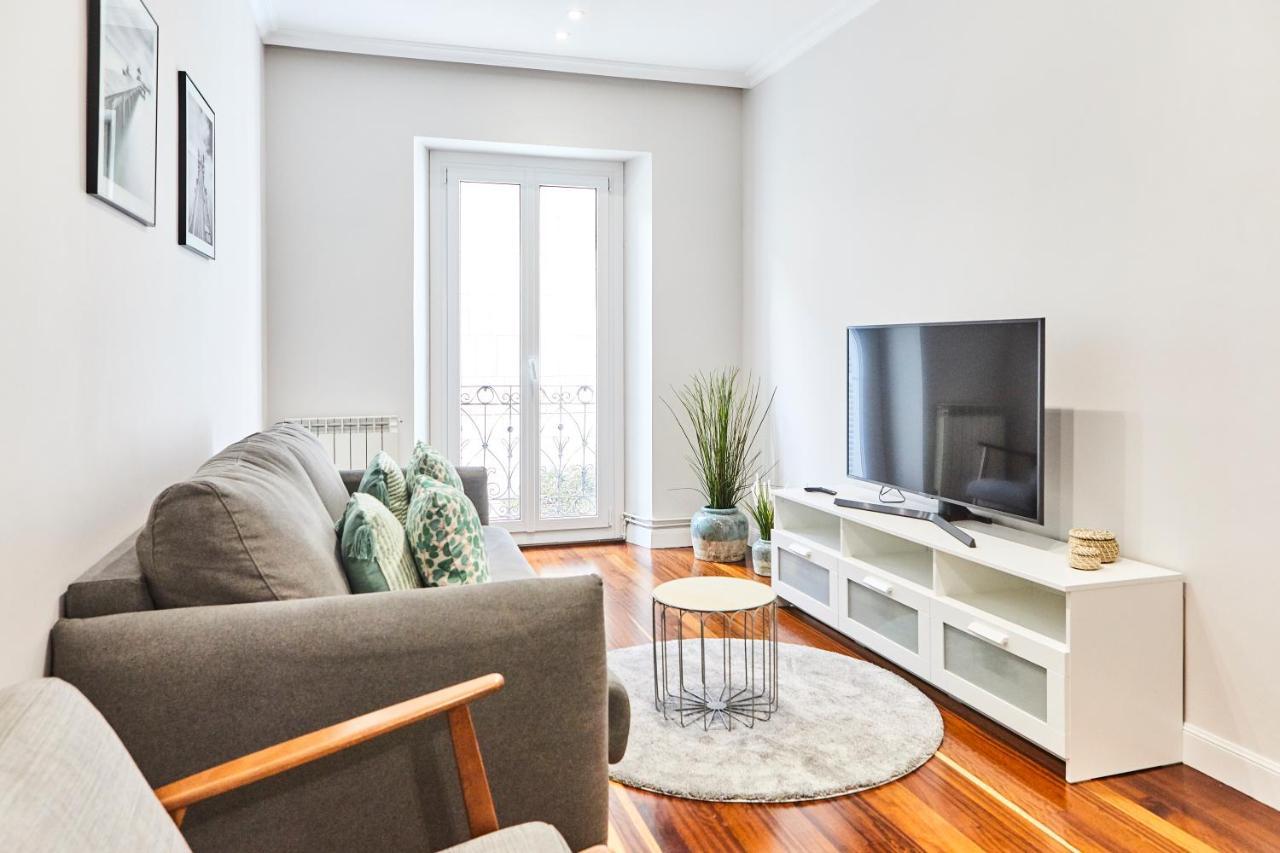 San Martin Apartment By Basque Homes سان سيباستيان المظهر الخارجي الصورة